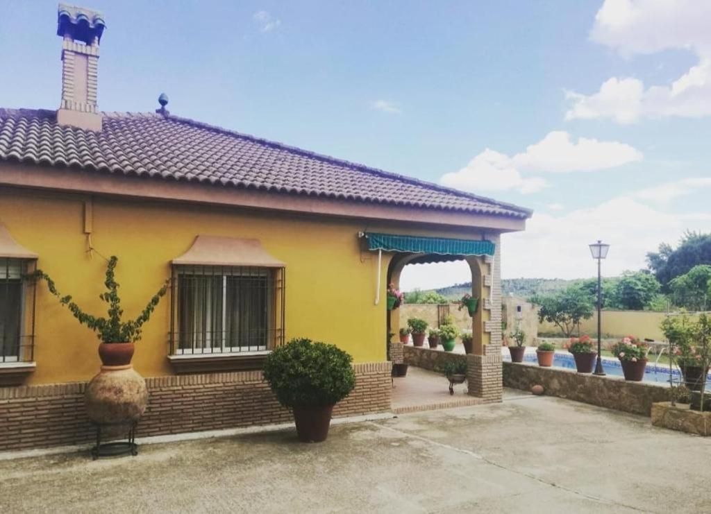 Villa Dama Rural à Posadas Extérieur photo
